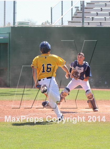 Thumbnail 2 in Pueblo vs. Eastwood (Panther Invitational) photogallery.