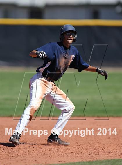 Thumbnail 3 in Pueblo vs. Eastwood (Panther Invitational) photogallery.