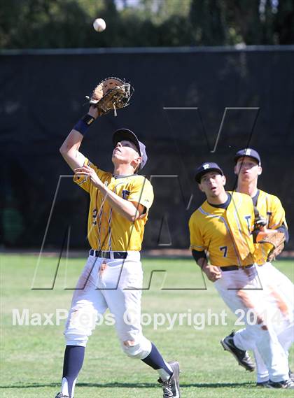 Thumbnail 3 in Pueblo vs. Eastwood (Panther Invitational) photogallery.