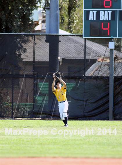 Thumbnail 3 in Pueblo vs. Eastwood (Panther Invitational) photogallery.