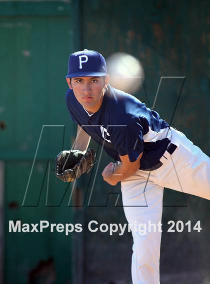 Thumbnail 2 in Pueblo vs. Eastwood (Panther Invitational) photogallery.