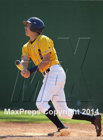 Thumbnail 2 in Pueblo vs. Eastwood (Panther Invitational) photogallery.