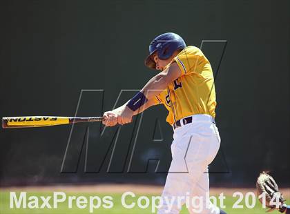 Thumbnail 2 in Pueblo vs. Eastwood (Panther Invitational) photogallery.