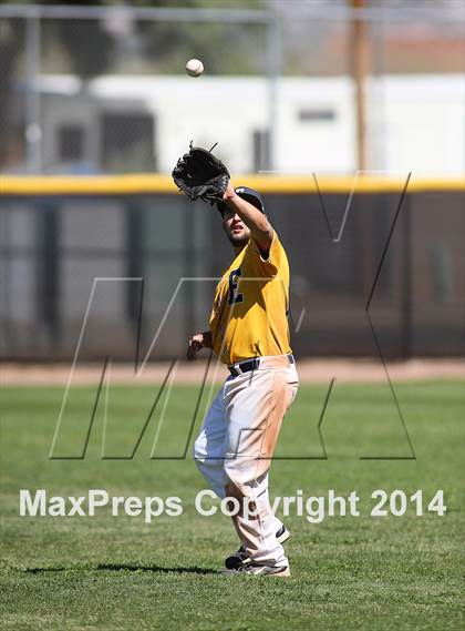 Thumbnail 1 in Pueblo vs. Eastwood (Panther Invitational) photogallery.