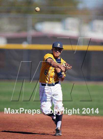 Thumbnail 2 in Pueblo vs. Eastwood (Panther Invitational) photogallery.