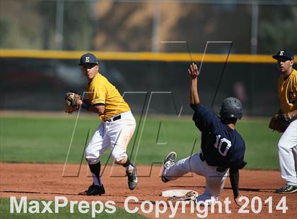 Thumbnail 2 in Pueblo vs. Eastwood (Panther Invitational) photogallery.