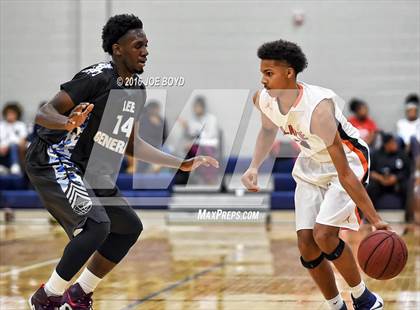Thumbnail 3 in Lee vs. Blackman photogallery.
