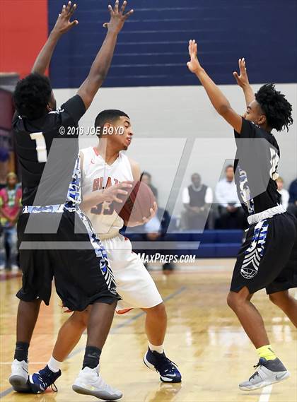 Thumbnail 1 in Lee vs. Blackman photogallery.