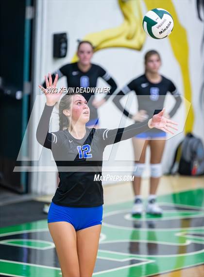 Thumbnail 2 in Agoura @ Thousand Oaks photogallery.