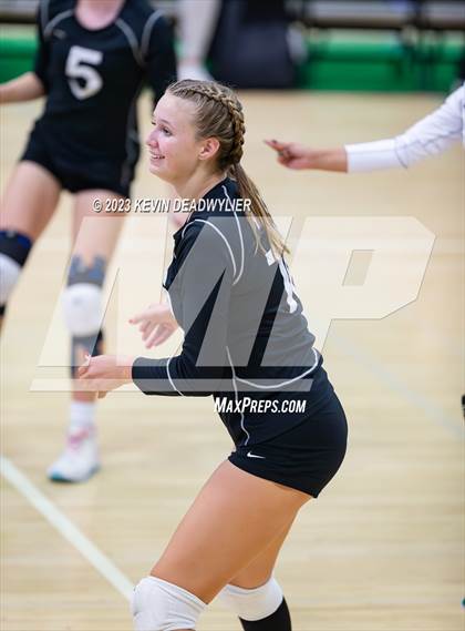 Thumbnail 1 in Agoura @ Thousand Oaks photogallery.