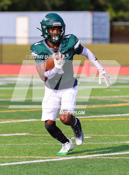 Thumbnail 2 in Ward Melville vs William Floyd photogallery.