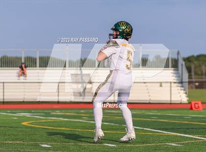 Thumbnail 3 in Ward Melville vs William Floyd photogallery.