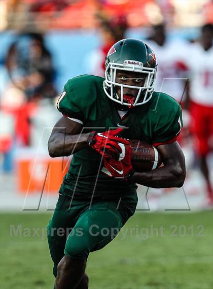Thumbnail 3 in The Woodlands vs. Skyline (Dallas) photogallery.