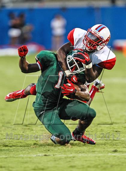Thumbnail 2 in The Woodlands vs. Skyline (Dallas) photogallery.