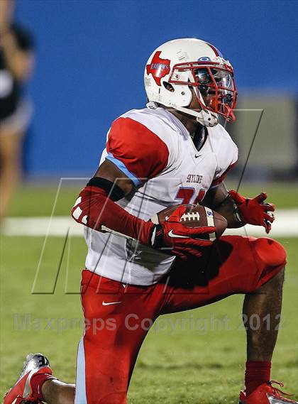 Thumbnail 3 in The Woodlands vs. Skyline (Dallas) photogallery.