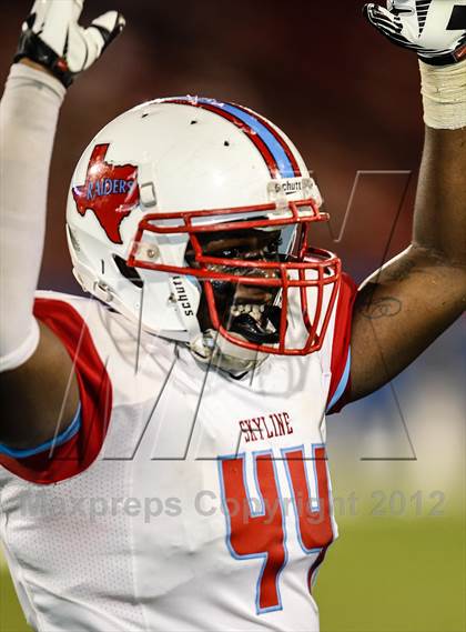 Thumbnail 1 in The Woodlands vs. Skyline (Dallas) photogallery.