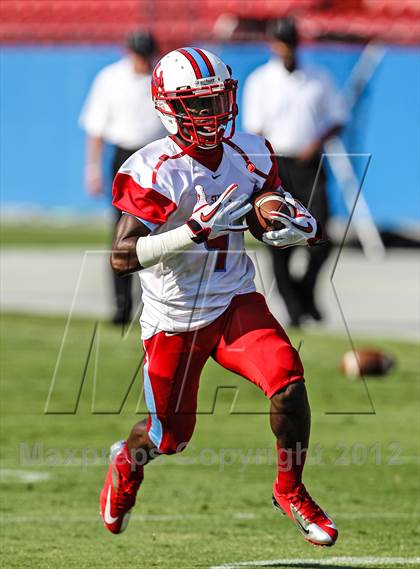 Thumbnail 3 in The Woodlands vs. Skyline (Dallas) photogallery.