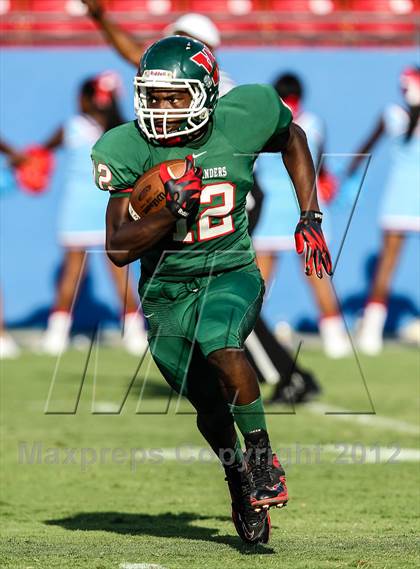Thumbnail 1 in The Woodlands vs. Skyline (Dallas) photogallery.