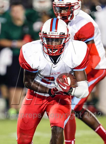 Thumbnail 3 in The Woodlands vs. Skyline (Dallas) photogallery.