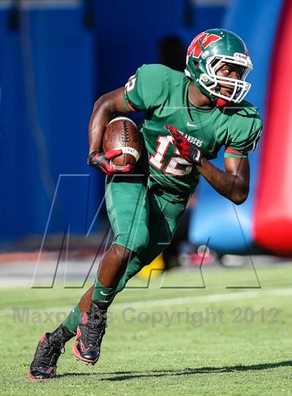 Thumbnail 3 in The Woodlands vs. Skyline (Dallas) photogallery.