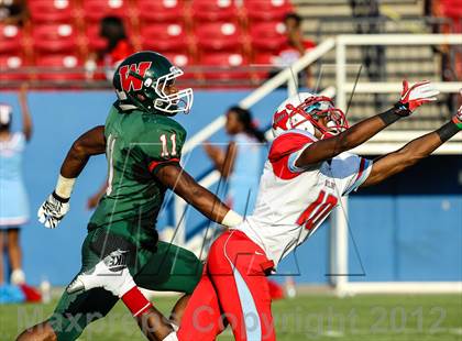 Thumbnail 1 in The Woodlands vs. Skyline (Dallas) photogallery.