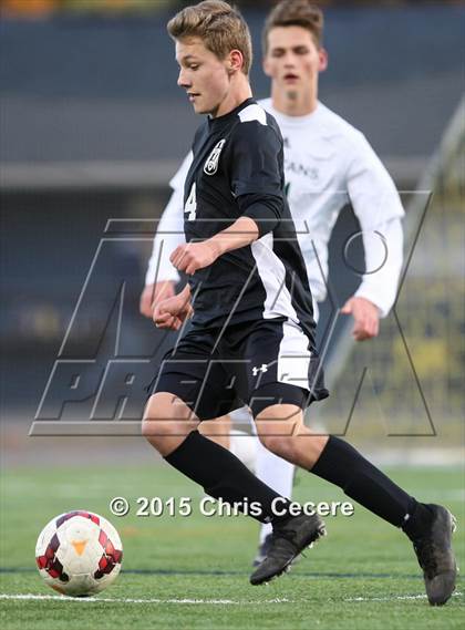 Thumbnail 2 in Honeoye Falls-Lima vs. Greece Olympia (Section 5 Class A2 Semifinal) photogallery.
