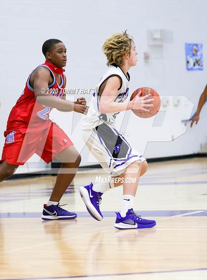 Thumbnail 2 in Hirschi @ Peaster photogallery.