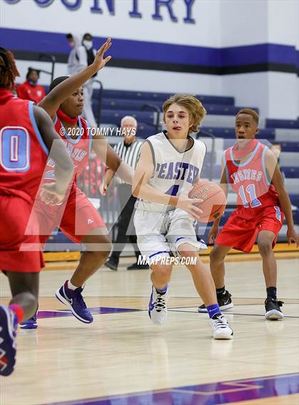 Thumbnail 1 in Hirschi @ Peaster photogallery.
