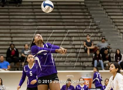 Thumbnail 2 in Brackenridge @ Highlands photogallery.