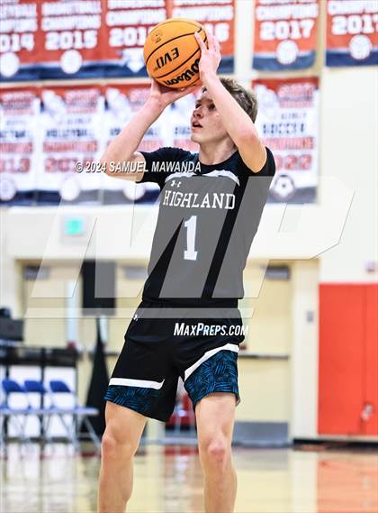 Thumbnail 2 in Highland vs Windward (Take Flight Challenge) photogallery.