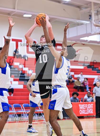 Thumbnail 1 in Highland vs Windward (Take Flight Challenge) photogallery.