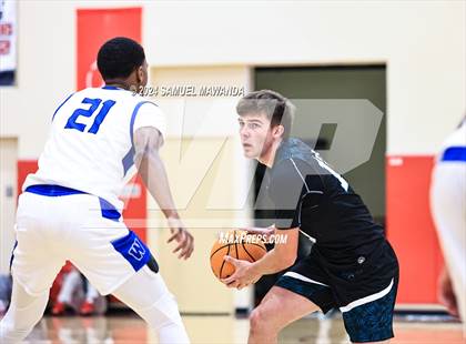 Thumbnail 1 in Highland vs Windward (Take Flight Challenge) photogallery.