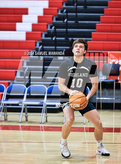Thumbnail 2 in Highland vs Windward (Take Flight Challenge) photogallery.