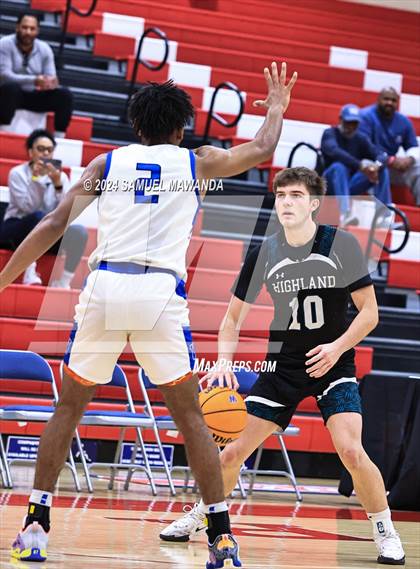 Thumbnail 1 in Highland vs Windward (Take Flight Challenge) photogallery.