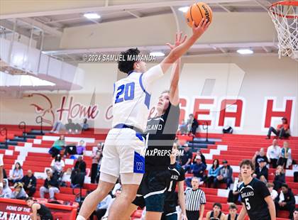 Thumbnail 2 in Highland vs Windward (Take Flight Challenge) photogallery.