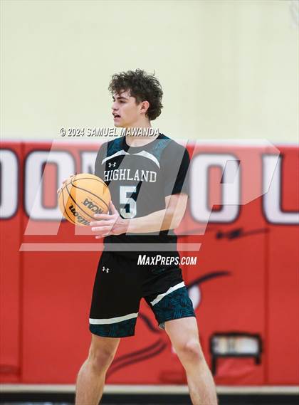 Thumbnail 1 in Highland vs Windward (Take Flight Challenge) photogallery.