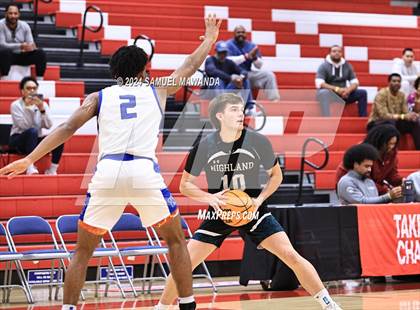 Thumbnail 2 in Highland vs Windward (Take Flight Challenge) photogallery.