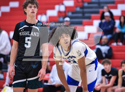 Thumbnail 1 in Highland vs Windward (Take Flight Challenge) photogallery.