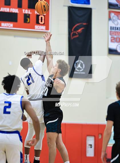 Thumbnail 1 in Highland vs Windward (Take Flight Challenge) photogallery.
