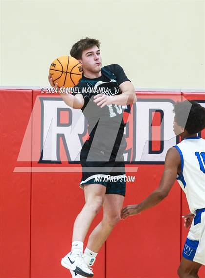 Thumbnail 1 in Highland vs Windward (Take Flight Challenge) photogallery.
