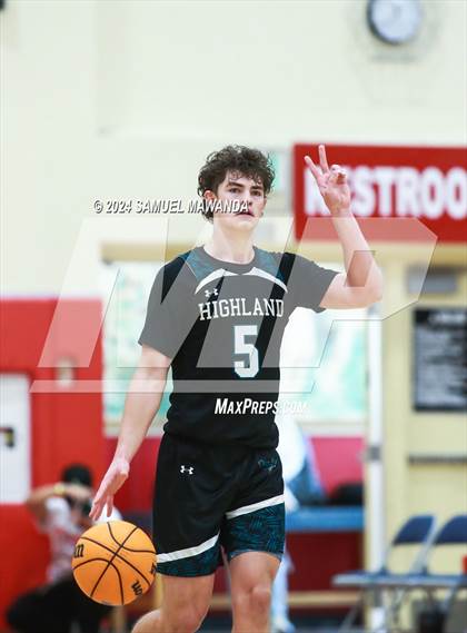 Thumbnail 1 in Highland vs Windward (Take Flight Challenge) photogallery.