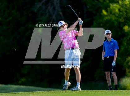 Thumbnail 2 in UIL 1A Boys Golf Finals Round 2 photogallery.