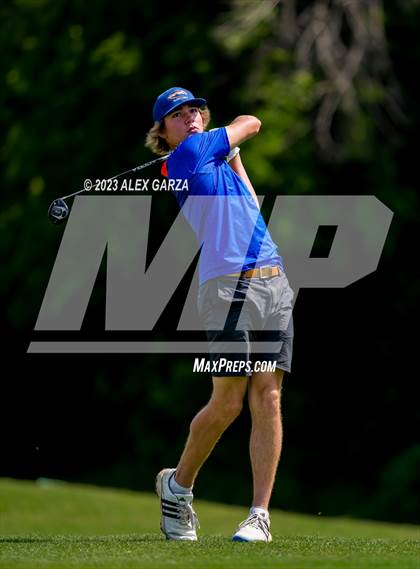 Thumbnail 3 in UIL 1A Boys Golf Finals Round 2 photogallery.