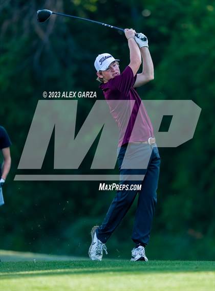 Thumbnail 2 in UIL 1A Boys Golf Finals Round 2 photogallery.