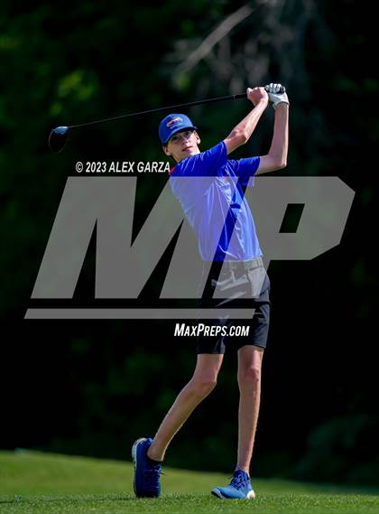 Thumbnail 2 in UIL 1A Boys Golf Finals Round 2 photogallery.