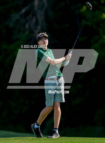 Thumbnail 2 in UIL 1A Boys Golf Finals Round 2 photogallery.