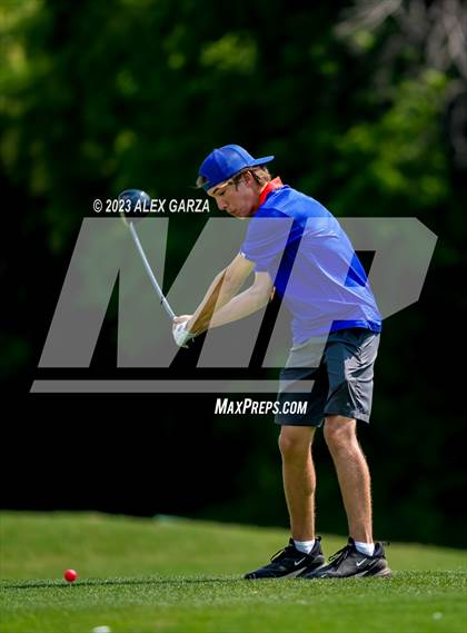 Thumbnail 3 in UIL 1A Boys Golf Finals Round 2 photogallery.