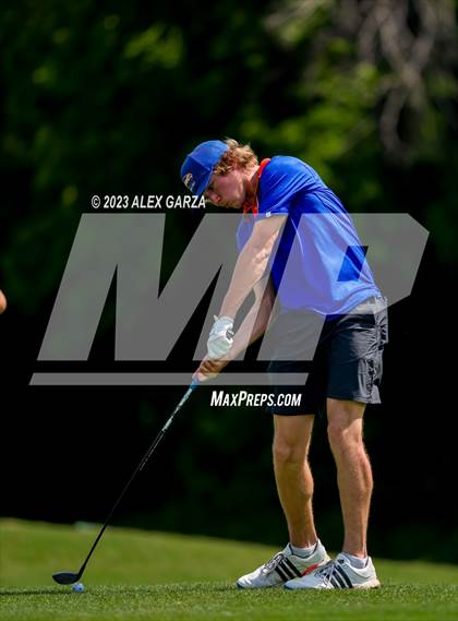 Thumbnail 2 in UIL 1A Boys Golf Finals Round 2 photogallery.