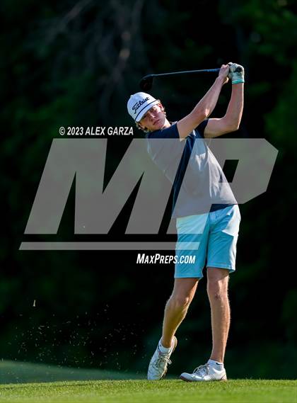 Thumbnail 3 in UIL 1A Boys Golf Finals Round 2 photogallery.