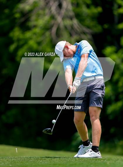 Thumbnail 3 in UIL 1A Boys Golf Finals Round 2 photogallery.